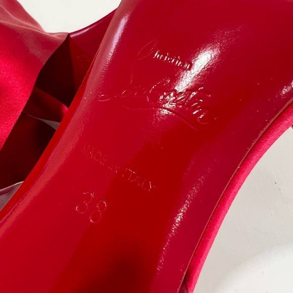 Christian Louboutin Astrinodo 100mm Embellished Ankle-Tie Sandals - Picture 13 of 13